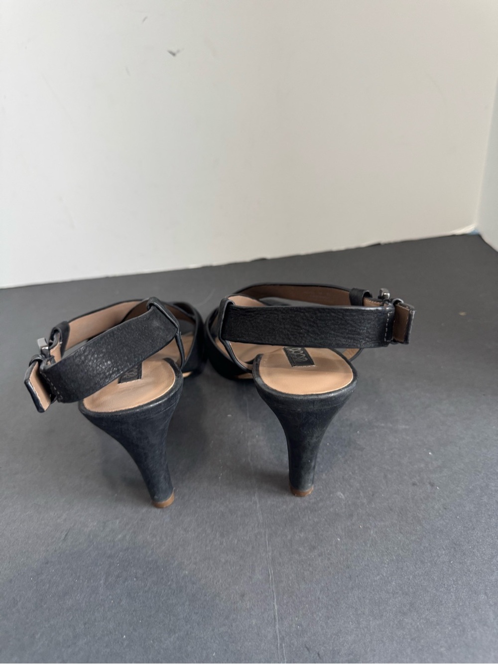 Ecco Black Leather Strappy Heeled Sandals. EU 37 - Picture 8 of 11